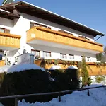 Kienberger Hof 프론텐